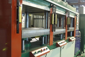 冷壓成型機(jī)