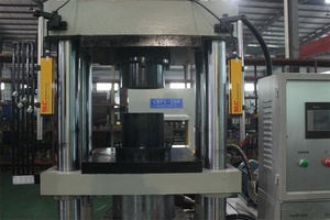 螺絲模壓機(jī)