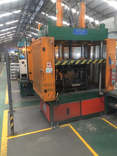 宏圖30T鑄件切邊機(jī)