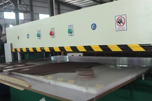 磨具磨料用裁斷機